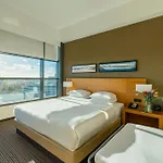 Hyatt Place Amsterdam Airport 4*