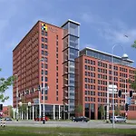 Hyatt Place Amsterdam Airport 4*