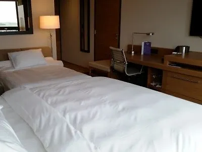 Отель Hyatt Place Amsterdam Airport Хоофддорп