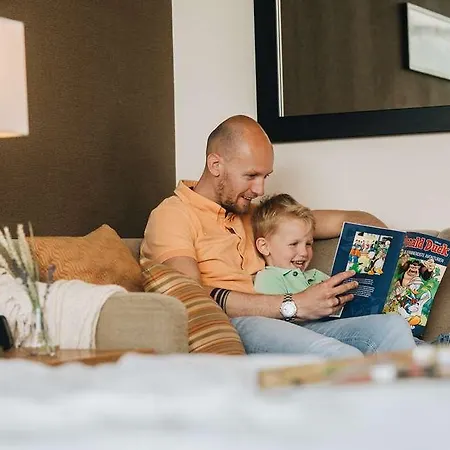 Hyatt Place Amsterdam Airport 4* Hoofddorp