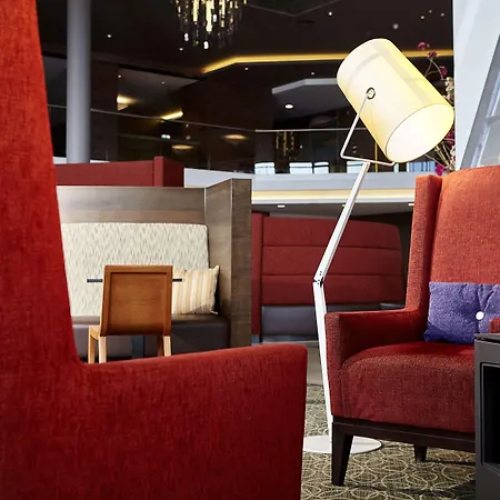 Otel Hyatt Place Amsterdam Airport 4*