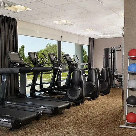 Otel Hyatt Place Amsterdam Airport 4*
